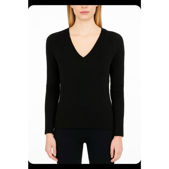 Banana Republic Women’s Wool Blend V-Neck Sweater XS Black Long Sleeve Classic - Picture 1 of 10